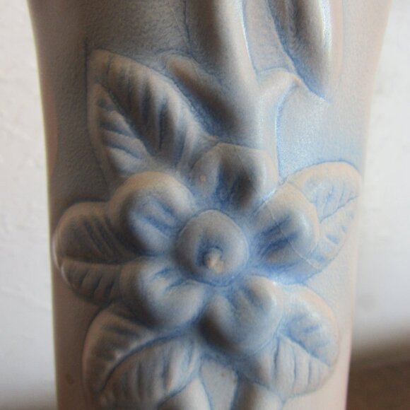 Van Briggle Heather Pink and Blue Daffodil Vase - Picture 3 of 5